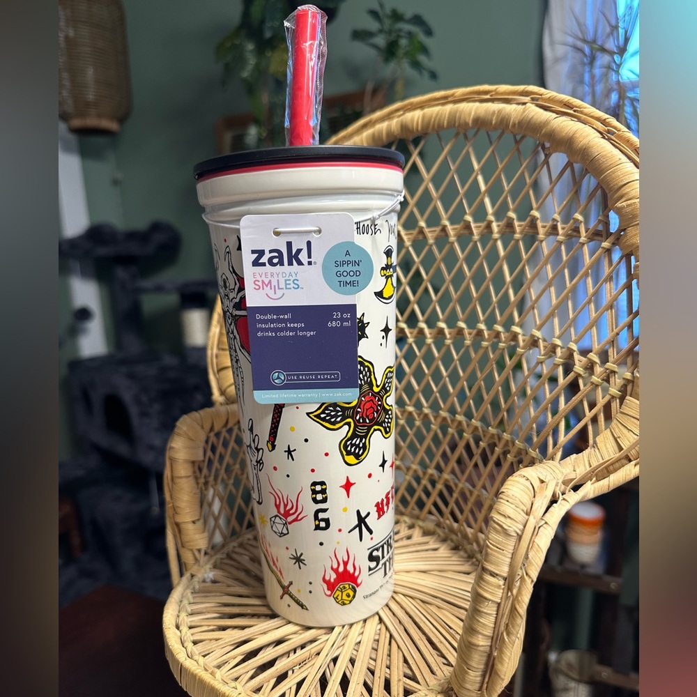 ZAK!~23oz STRANGER THINGS HELLFIRE CLUB Cream Tumbler with Colorful Graphics!!